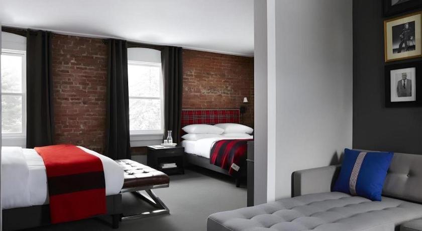 The George Montclair Hotel Екстериор снимка