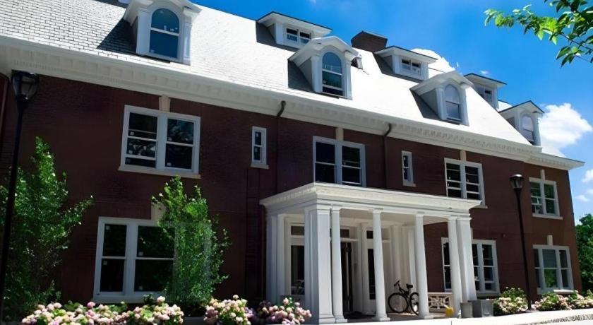 The George Montclair Hotel Екстериор снимка