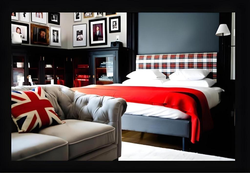 The George Montclair Hotel Екстериор снимка